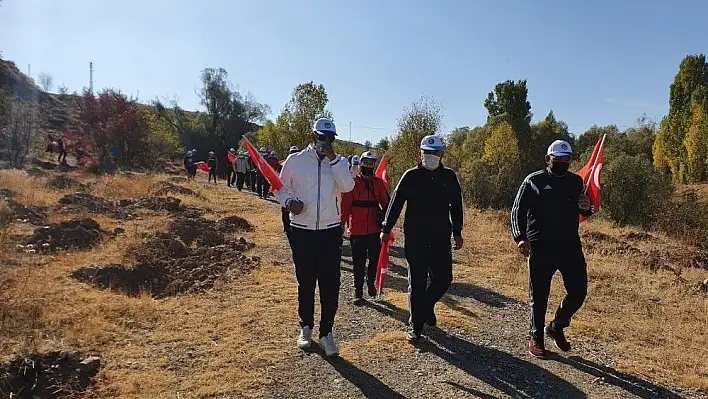 Hizmet-İş Sendikası'ndan 'Vefa ve Dayanışma Koşusu'
