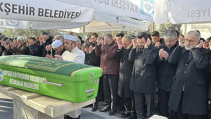 Hüseyin Okandan son yolculuğuna uğurlandı