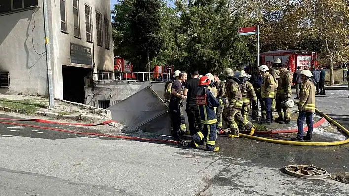 İki kardeşten peş peşe acı haber geldi