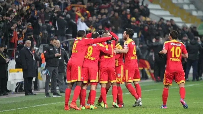 Kayserispor ikinci yarının lideri oldu