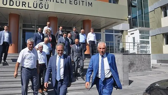 Yeni İl Milli Eğitim Müdürü Ekinci görevine başladı