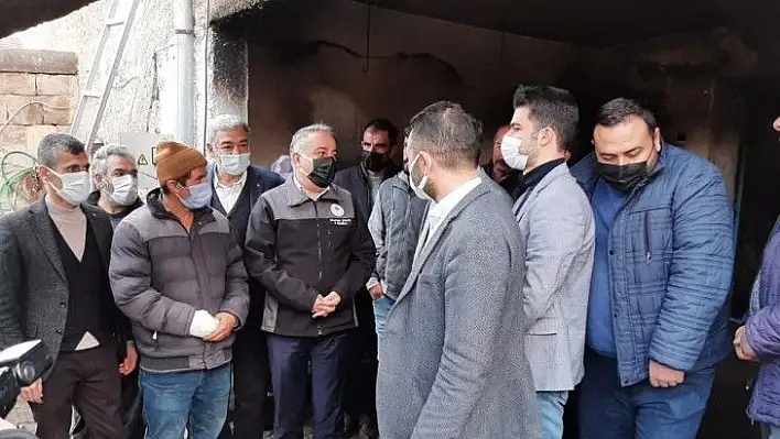 Şahin, 12 hayvanı telef olan besiciyi ziyaret etti