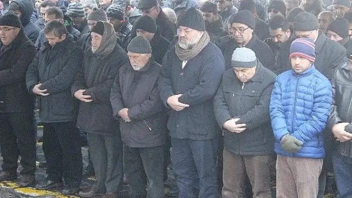 İlahiyatçı yazar İhsan Eliaçık'ın acı günü