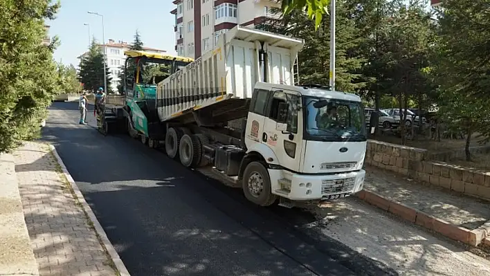 İldem bölgesinde asfalt çalışmaları