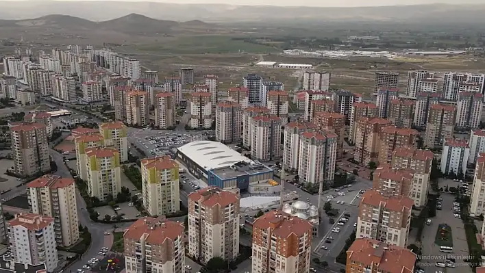 İldem'de bulunan 60 dükkanla ilgili belediye harekete geçiyor