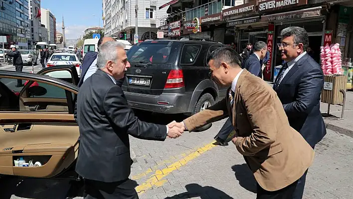 'İlk defa bir Vali odamızı ziyaret etti'