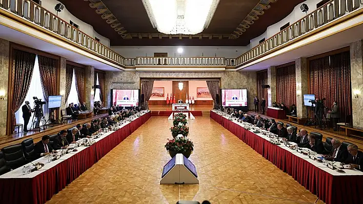 İmralı'ya gidecek heyetin için Kayserili o isim de yer alacak mı?