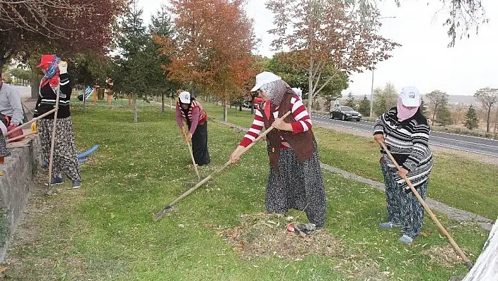 İncesu Belediyesi Sonbahar Temizliğine Devam Ediyor
