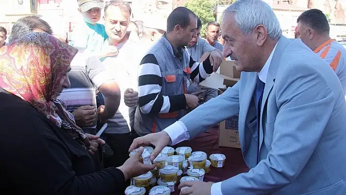 İncesu Belediyesinden aşure ikramı
