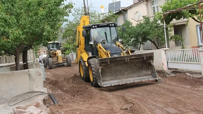 İncesu'da 37 sene önce yapılan alt yapılar yenileniyor