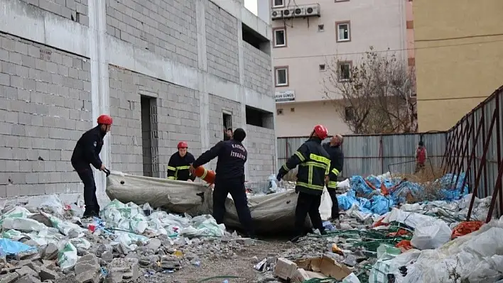 İntihar girişiminde bulunan şahsı polis ikna etti