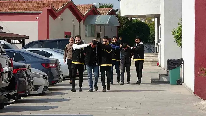 Haraç vermediği için silahlı saldırı düzenleyen 2 şahıs yakalandı