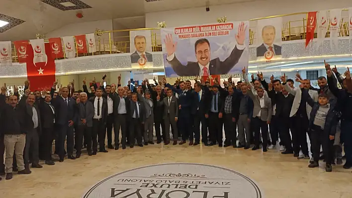 İş insanından vekil adayına destek