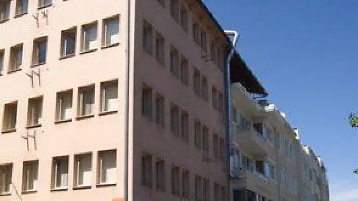 İŞKUR DEPREMDEN KAÇTI