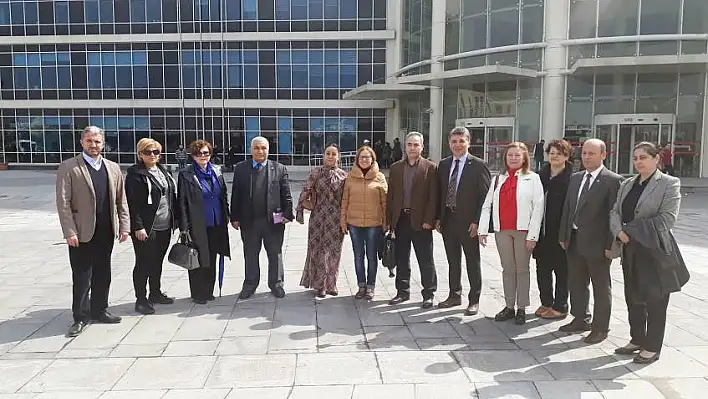 İYİ Parti Kayseri İl Başkanı Tekin, mazbatasını aldı