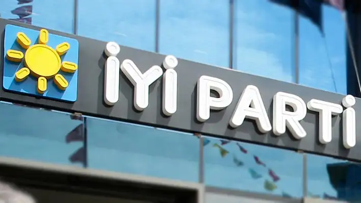 İyi Parti Kurucu Genel Başkan Yardımcısı istifa etti