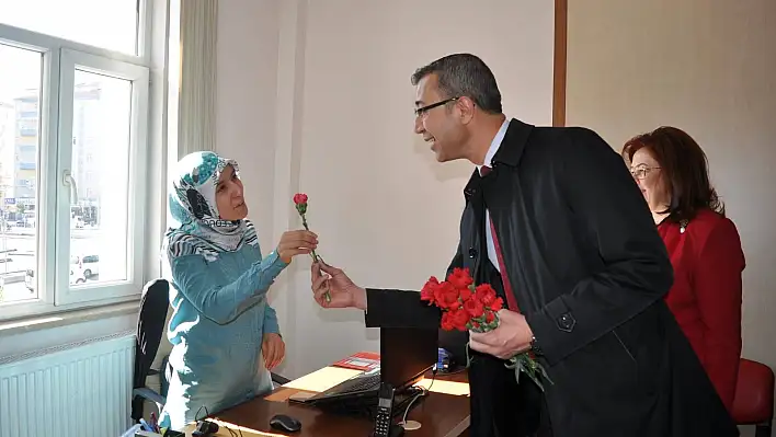 İYİ Parti Talas Belediye Başkan Adayı Haymana Çalışan Kadınları ziyaret etti