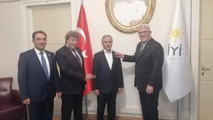 İYİ Parti'ye katıldılar!