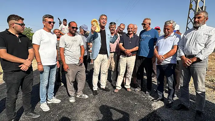 İYİ Partili Yücel ekmeği eline aldı bakın ne söyledi