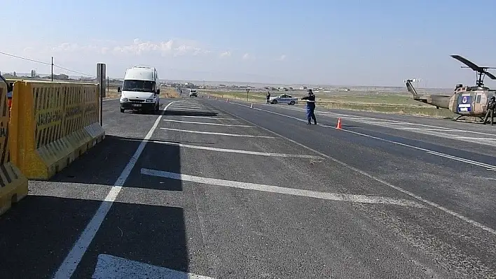 Jandarma, helikopter destekli trafik denetimine devam ediyor
