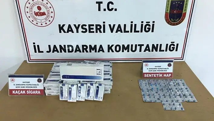 Jandarma sentetik hap ve kaçak sigara yakaladı
