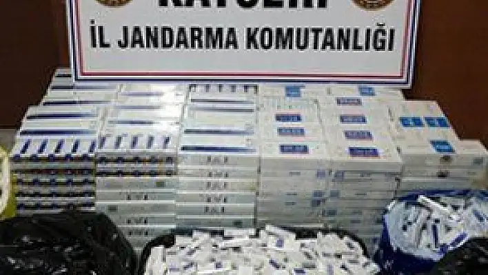 JANDARMA YOLCU TRENİNDE SİGARA KAÇAKÇILIĞINA GEÇİT VERMEDİ