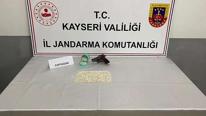 Jandarmadan uyuşturucu hap operasyonu: 2 gözaltı