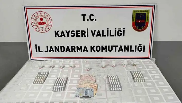 Jandarmadan uyuşturucu operasyonu: 2 gözaltı