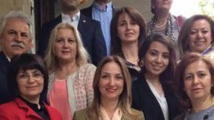 KADINLAR NİCELİK DEĞİL NİTELİK İSTİYOR!