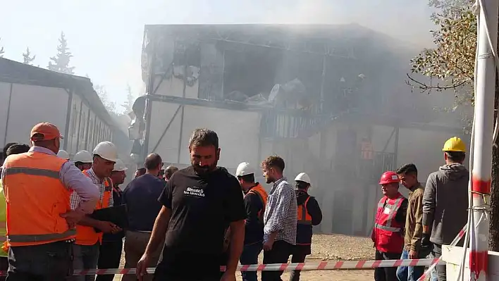 İnşaat işçilerinin kaldığı konteynerde yangın