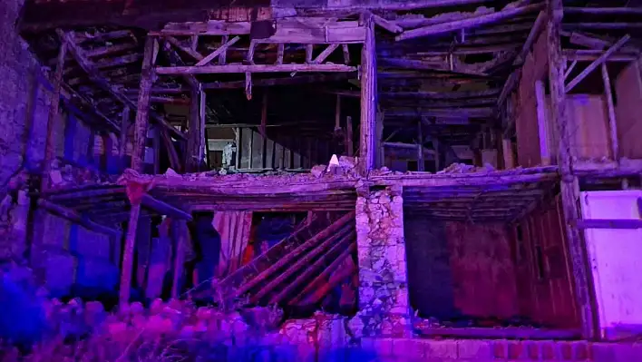 Kayseri'ye komşu Kahramanmaraş'ta metruk binada göçük meydana geldi