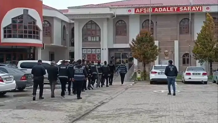 Tefecilik ve nitelikli yağma operasyonuna: 5 tutuklama