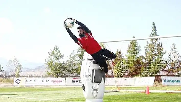 Kaleci İsmail Çipe golcülere taş çıkarttı