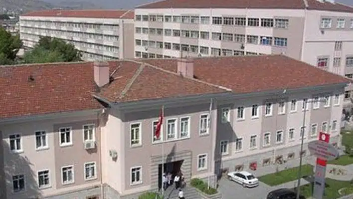 Kamu Hastanelerinde 33'ü doktor, 110 personel açığa alındı