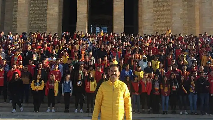 Kapalı Kale Anıtkabir'i ziyaret etti