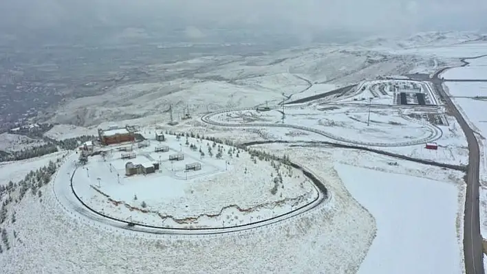 Kar gören başkan sevincini böyle paylaştı