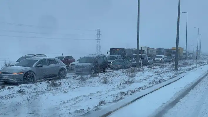 Kayseri-Pınarbaşı yolunda kaza: 5 yaralı