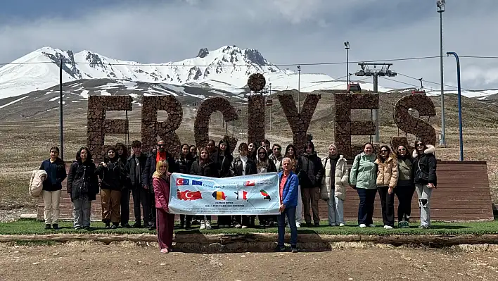 Karayipler'den Erciyes'e: Karla İlk tanışma unutulmaz oldu