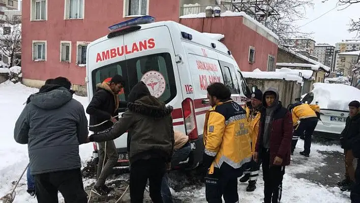 Sağlık çalışanları hastaya ulaşmak için seferber oldu