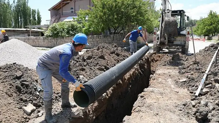 Kaski, Bünyan'da şebeke hatlarını yeniliyor