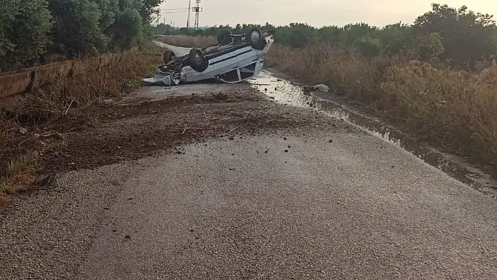 Yağmurun getirdiği felaket! Araç takla attı