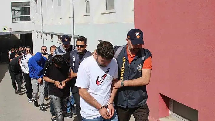 Kayhanlar suç örgütüne 20 ilde operasyon: 55 tutuklama