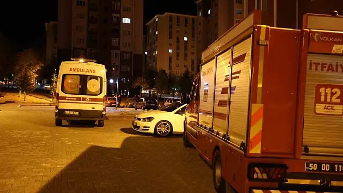 Kayınbabasını yaralayan genç, pencereden saksı ve yastık fırlattı