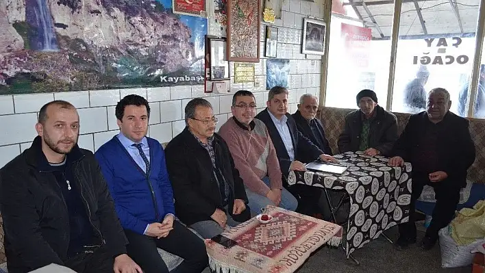 Kaymakam Şahin ve Başkan Altun, esnaf sofrasına konut oldu
