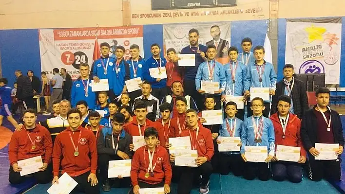 Kayseri Analig Güreş takımı Türkiye Finalinde