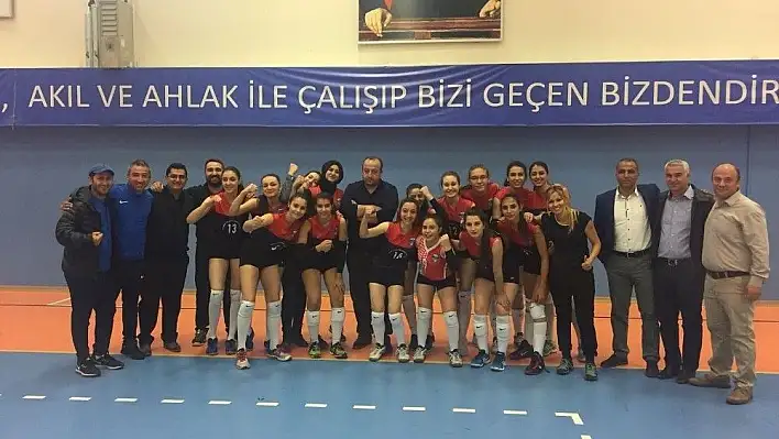 Kayseri Atletik spor, Seyhan Belediyesi'ne set vermeden yendi