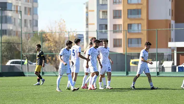 Kayseri Atletikspor ilk kez mağlup oldu