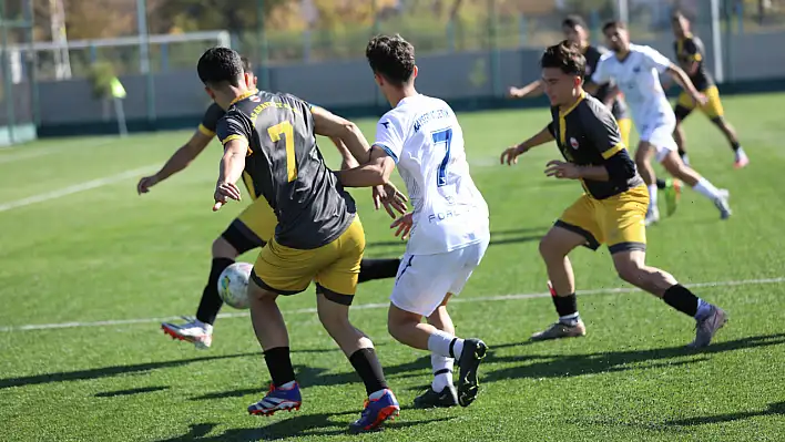 Kayseri Atletikspor'un galibiyet serisi sürüyor!