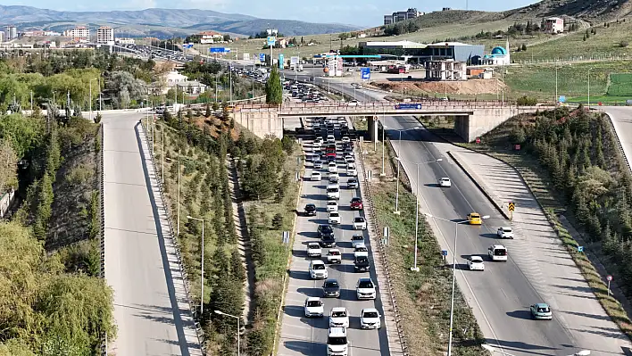 Kayseri bağlantı noktasında işte trafiğin hali...