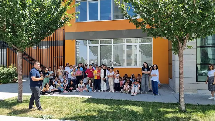 Kayseri Büyükşehir Belediyesi başlattı! Artık dron eğitimi de veriliyor